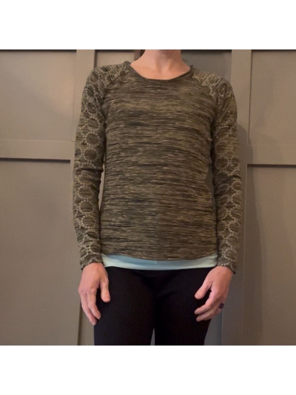 Prana Zanita Top Long Sleeve Space Dye Stretch Knit Dark Green Circles Size XS